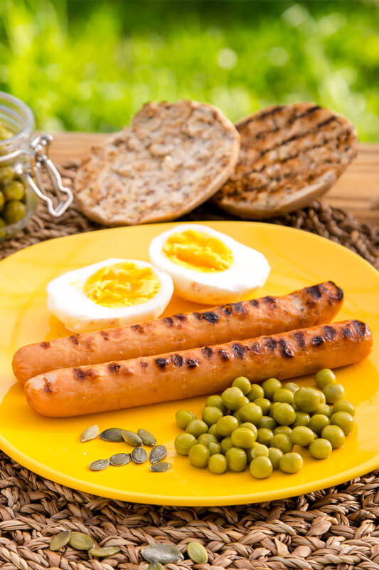 Завтрак на даче с колбасками GrillБЕРИ РЕМИТ