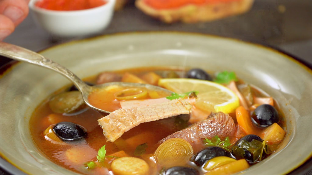 Суп Солянка мясная - рецепт от Remit