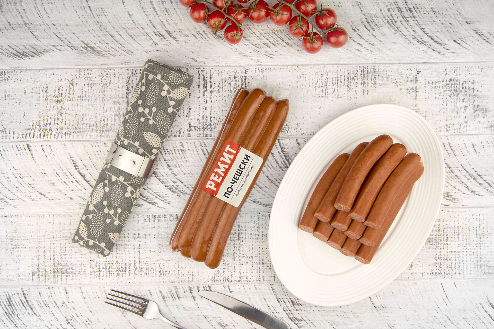 Колбаски полукопченые По-чешски в натуральной оболочке (380г)