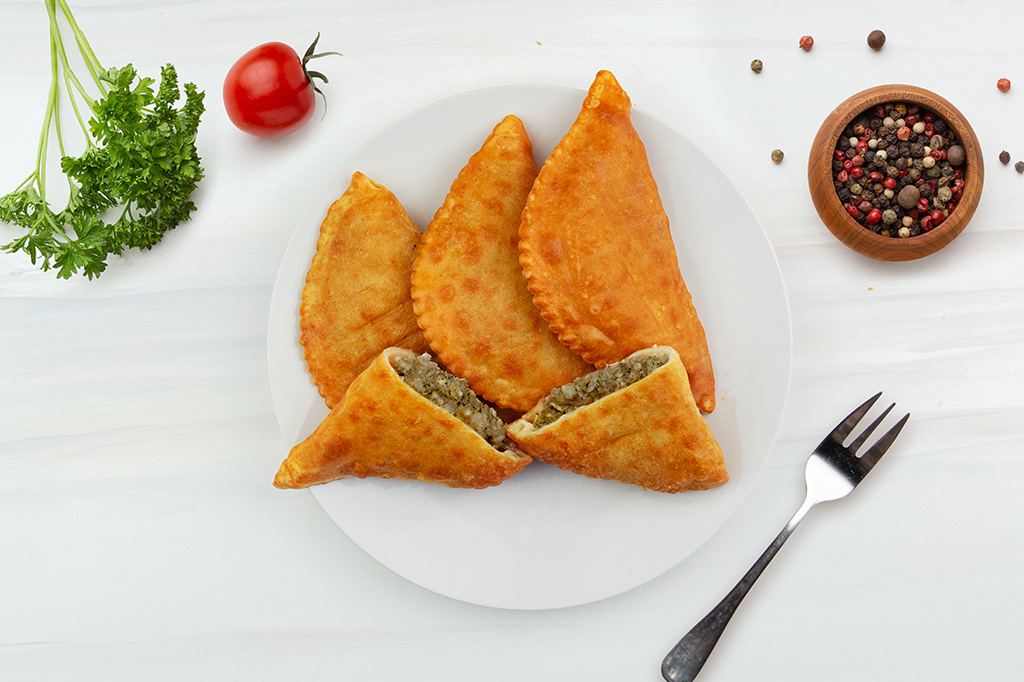 Чебуреки жареные замороженные