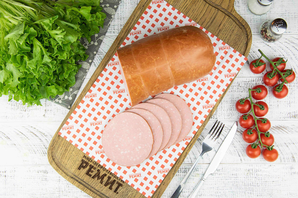 Колбаса вареная Русская ГОСТ 1/2 батона